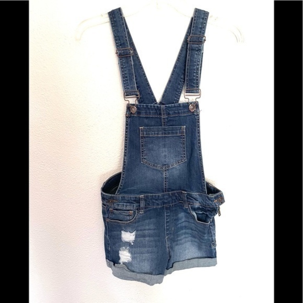 DOLLHOUSE distressed denim overall shorts size 3